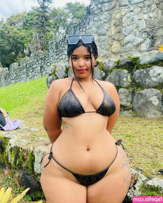 Angiecoss - Check out my story too guys