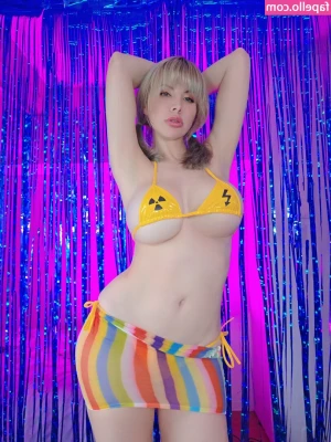 Maryan_mg [ maryan-mg ] - My Only Fans VIP   is only  9   Let s eat peach    Come frutita  