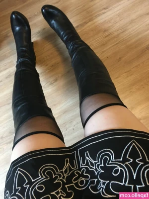 inislein - i love shirts i can easily get my tits out of