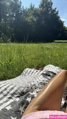 Celina Klug [ celina-klug ] - Friday couldn t come fast enough  but I sure took my time edging my