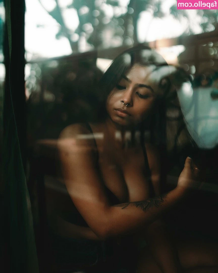 Chirasree [ chirasree-1 ] - Like what you see?😝🤓