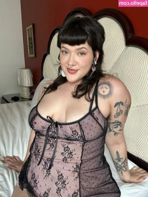 Cherry The Mistress [ cherry-the-mistress-4 ] - Felling frisky?