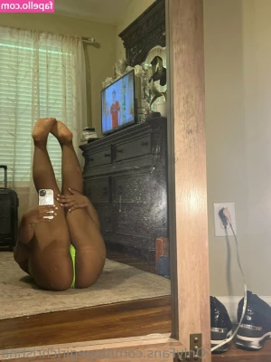 Dopegirlchristina - stretchy babee