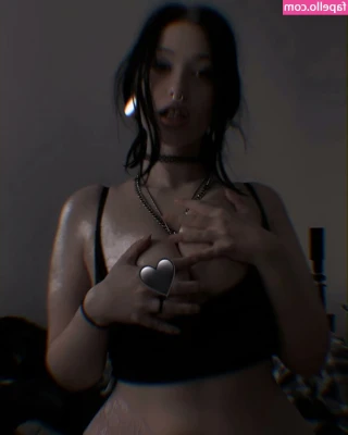 s4t4n.sl4t [ s4t4n-sl4t ] - Sooo soapy and foamy...wanna help me wash it off? 🤭💜