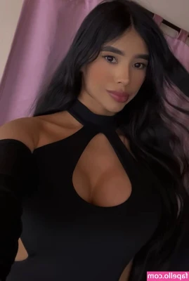 Vanessa.Usuga [ vanessa-usuga ] - #tbt dessa gozada gostosa pelo cuzinho 🔥  Adoro parar o meu carro