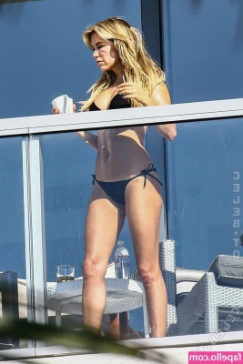 Sylvie Meis [ sylvie-meis ] - Striptease. ..   What is your ultimate sexual fantasy ? This can be