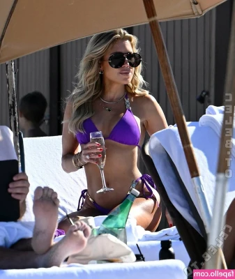 Sylvie Meis [ sylvie-meis ] - Anyone need a Car Wash ?