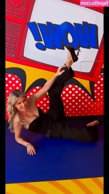 Sylvie Meis [ sylvie-meis ] - You deserve to get off tonight..things have been tense. Let's cum