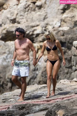 Sylvie Meis [ sylvie-meis ] - Socando gostoso no rabo do malhadinho
