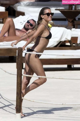 Sylvie Meis [ sylvie-meis ] - Oopsie Daisey