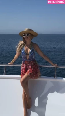 Sylvie Meis [ sylvie-meis ] - Felt cute in this pjs