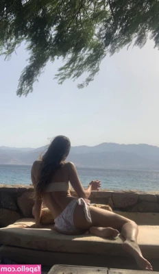 Rona-Lee Shimon [ rona-lee-shimon ] - Good morning angels 😇 today my moving starts and tomorrow the