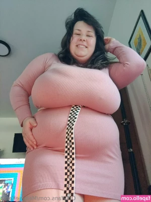 meloniekares - Don’t you just love a good weekend brunch? 😋 sexynatgvip.com 🔞