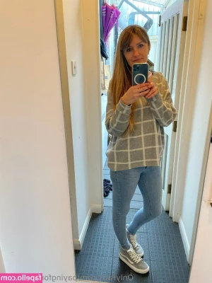 payingformydivorce - I definitely was a sexy little Girl Scout last week 😈
