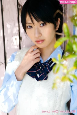 Yuka Kuramoti [ yuka-kuramoti ] - Just hanging out lol what are you all up to