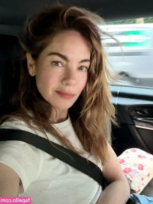 Michelle Monaghan [ michelle-monaghan ] - nothing on but a towel 💦
