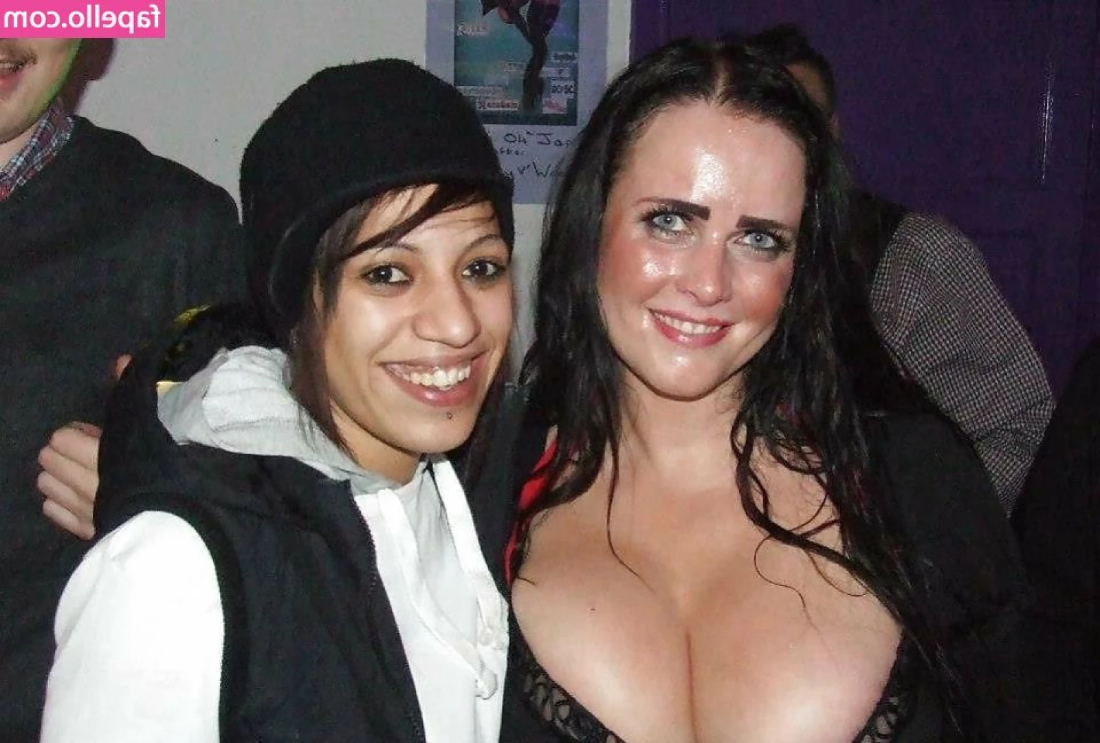 Sarah Lang [ sarah-lang ] - In the mood for a good fucking, shame all I can do here is give a