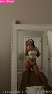 Hayley Davis [ hayley-davis ] - Ice bath at avn lol