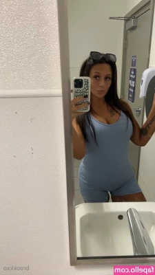 brookkxoo - Taking pictures for daddy