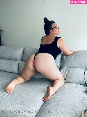 Curvy Chloe [ curvy-chloe ] - Unlock my Xmas set as a present for Xmas for me. It would make my