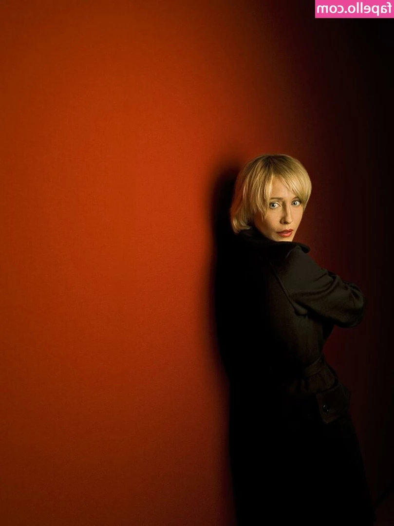 Vera Farmiga [ vera-farmiga ] - Good Afternoon lovely s    Hope your all keeping safe and staying at