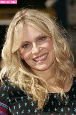 Emily Procter [ emily-procter ] - Bom dia com friozinho gostoso por aqui 🤤