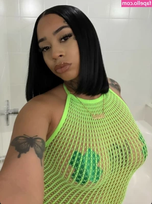 Melaniericchhh - Shouldn t your mouth be on me  Teasing and devouring me   Make me beg