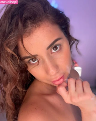 sharonoficial - Show me a little love today 💗
