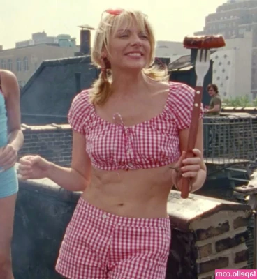 Samantha Jones [ samantha-jones ] - Come and take a swim with me 😘