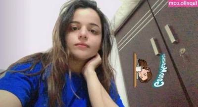 Hania Aamir [ hania-aamir ] - Rock hoch und doggy?? 🥵💦  Skirt up an doggy? 🥵💦