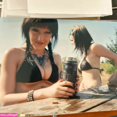 1111claire1111 - Really want a fuck machine or a Sybian 😭😭😭 I get lonely