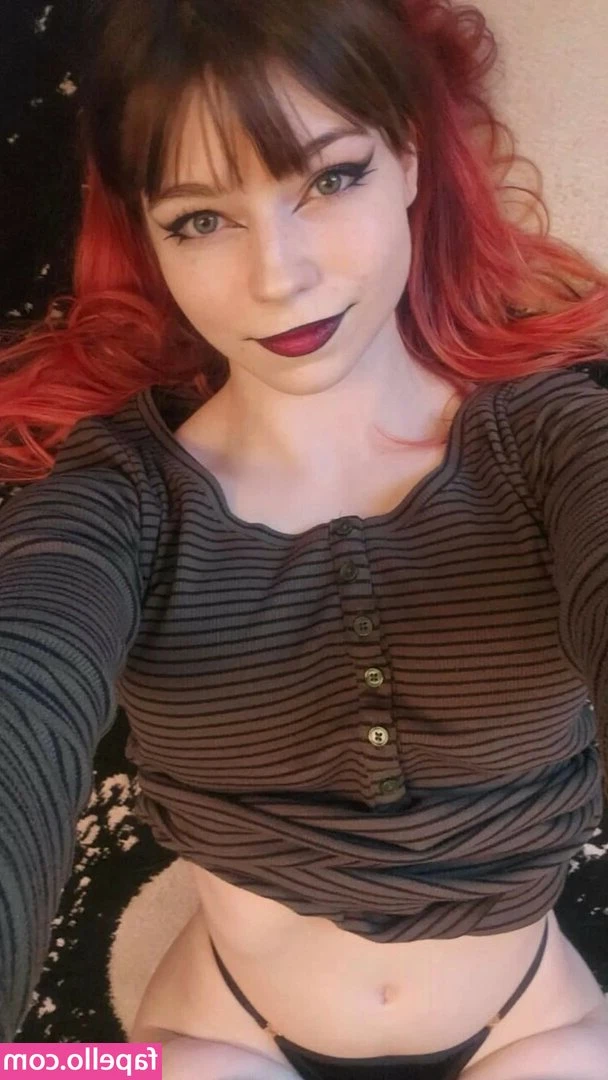 Milenaaxy - Ring Ring 🥰 Let’s chat? 💬 😌