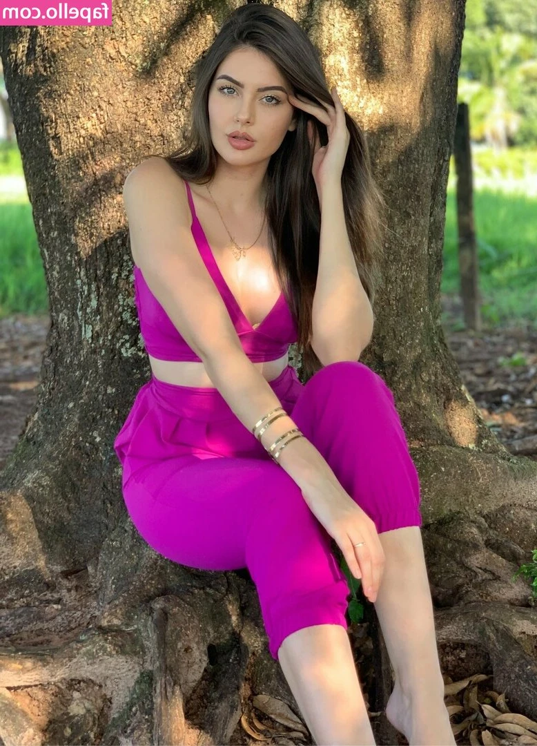 Amanda Girotto [ amanda-girotto ] - $173/$300 for my Minimum April goal! Only 6 hours left to hit it or I