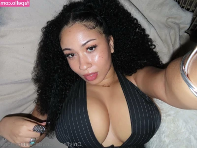 Danielle Ramona [ danielle-ramona ] - The best view you will ever have