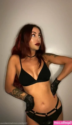 tammydreamworx - Who likes twinkies with nuts 🥜!?😜