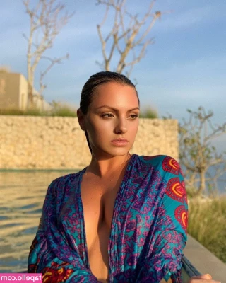 Alexandra Stan [ alexandra-stan ] - Fun Project I'm working on with my friend @darkangel3x can't wait