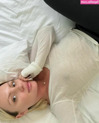 Alexandra Stan [ alexandra-stan ] - So I must confess, I did 2 pedis over the weekend. I did this one