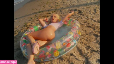Alexandra Stan [ alexandra-stan ] - It was a gift 🥰❤️