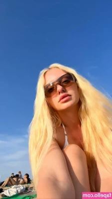 Alexandra Stan [ alexandra-stan ] - Check that head outlines ❤️❤️