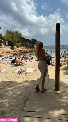 Alexandra Stan [ alexandra-stan ] - Check your dms to see what this looked like from the back😍😉 part 1