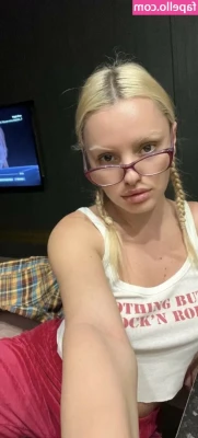 Alexandra Stan [ alexandra-stan ] - Honey, I’m home! ~ DM me for the full video!
