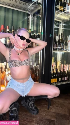 Alexandra Stan [ alexandra-stan ] - Wake me up please