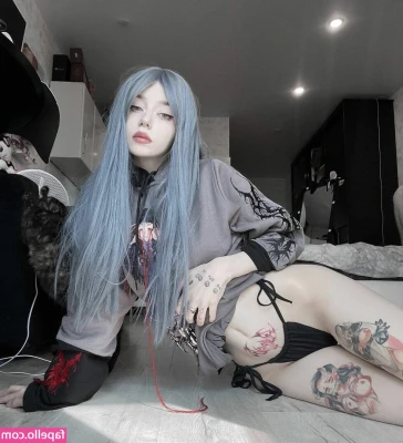 _blackshi [ blackshi ] - The taste of a leather or latex boot. The overdrive to deliver