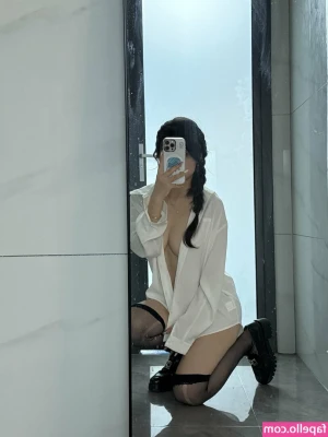 77sunnyx - Guess who will be online tomorrow!? Me!