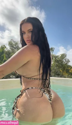 jenniferraefox - Do I look good in pink