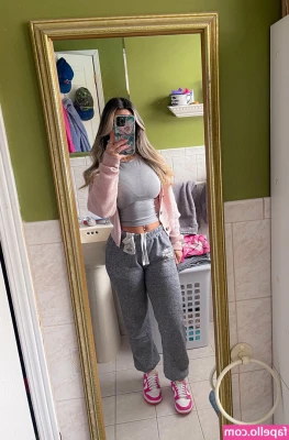 Leafsnlifts - i wanna be ur horny girlfriend 🥹💕