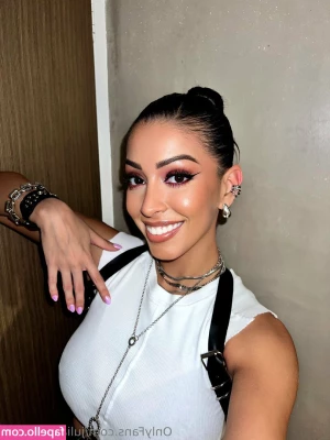 julianaherrera - U like my workout pants
