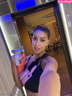 julianaherrera - Ready to go out and swim, or shall we stay inside? ;)👙💦