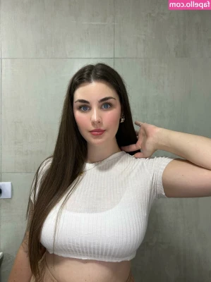 occeansxeyess - Blair is tired and horny. She's ready to have some actual fun with