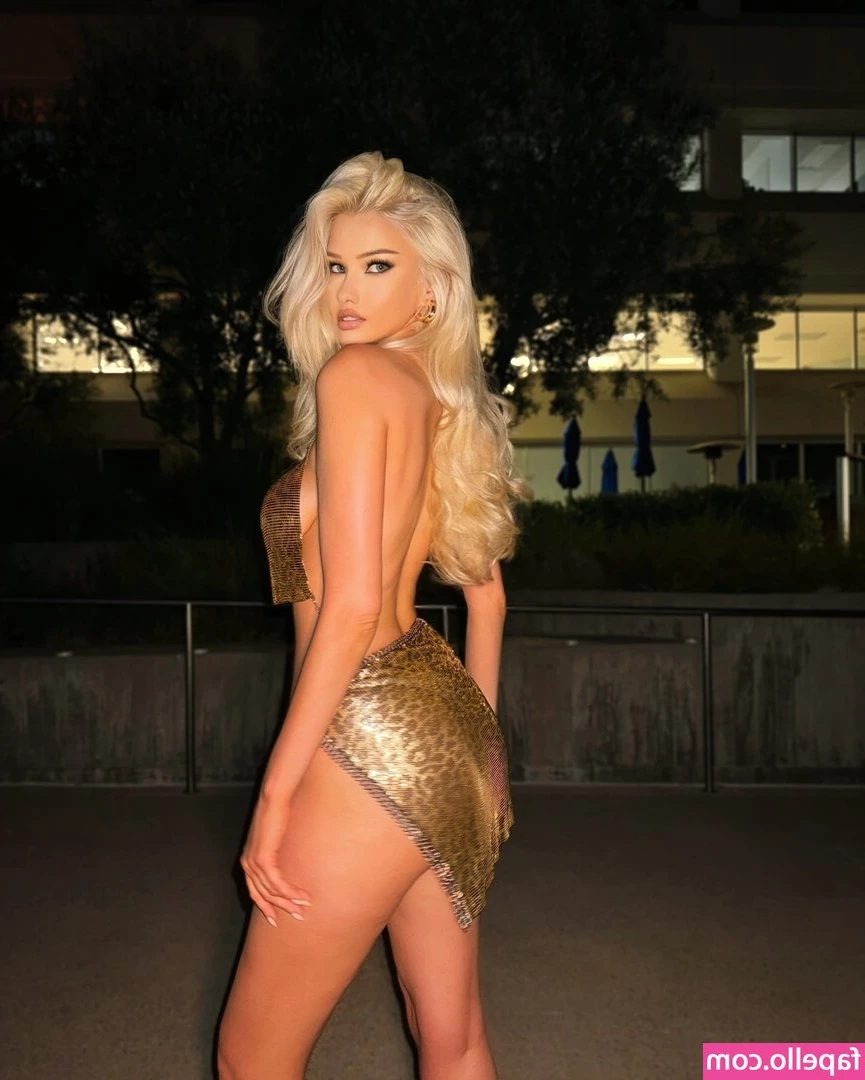 Vlada Glukhova [ vlada-glukhova ] - Hey guys! Here’s the video we got! If it wasn’t so cold and windy